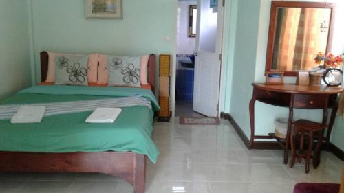 Queen Room with Balcony