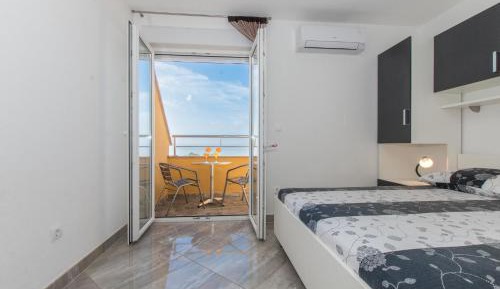 Studio with Sea View