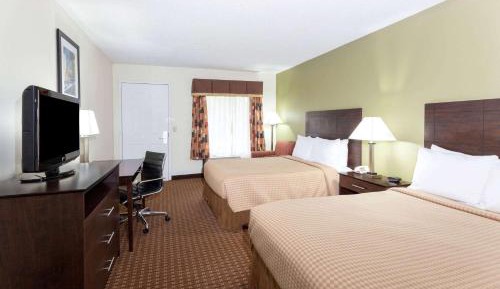 Studio Suite with Two Queen Beds - Non-Smoking