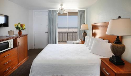 Queen Room with Sea View