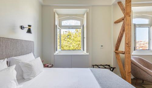 Two-Bedroom Deluxe Apartment