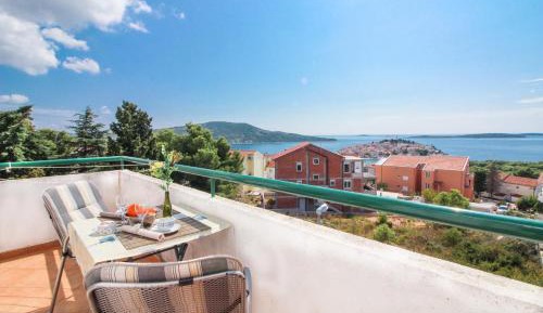 Apartment with Sea View