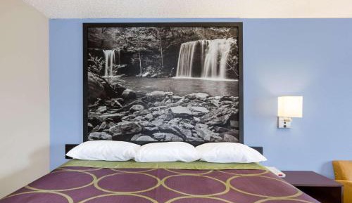 Queen Room - Disability Access/Non-Smoking