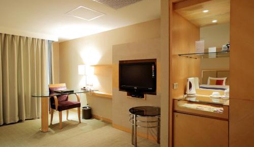 Deluxe Triple Room (no parking)