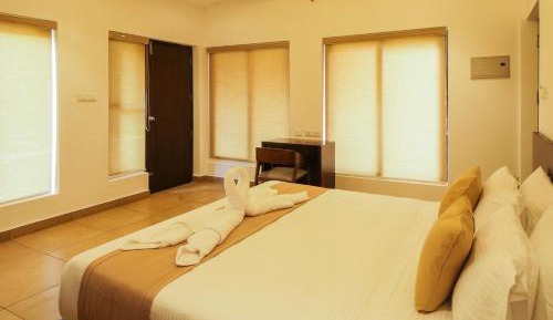 King Room with Lake View