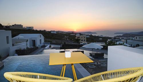 Deluxe Suite with Private Pool and Sea View