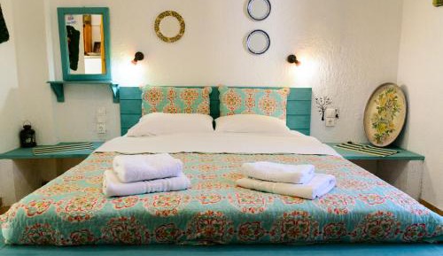 Studio with Double Bed and Garden View