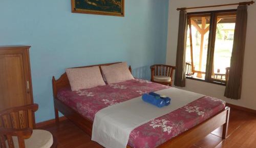 Queen Room with Garden View