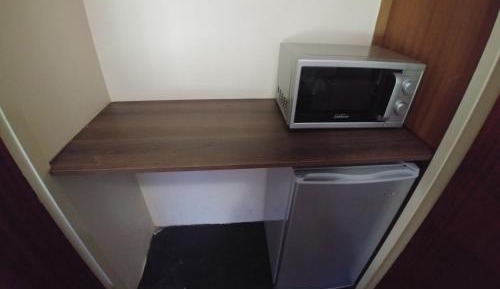 Single Room with Shared Bathroom