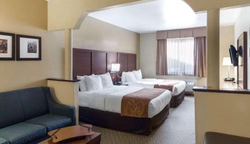 Queen Suite with Two Queen Beds - Non-Smoking