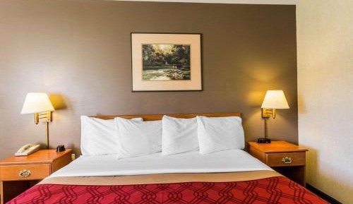 King Room - Accessible/Non-Smoking
