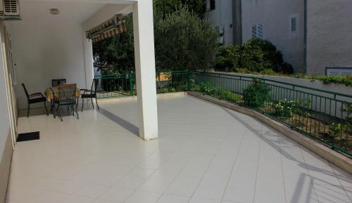 Apartment with Terrace