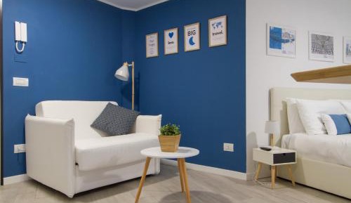 Studio Apartment (Blue)