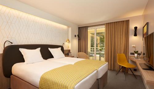Double or Twin Room with Balcony