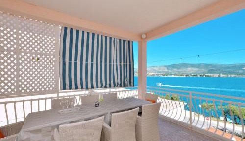 Two-Bedroom Apartment with Sea View