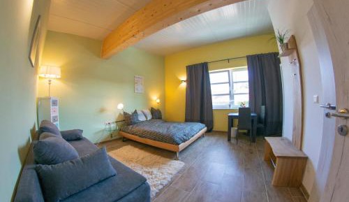 Triple Room with Garden View