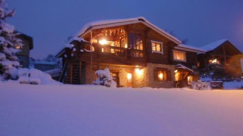 Studio (3 Adults)