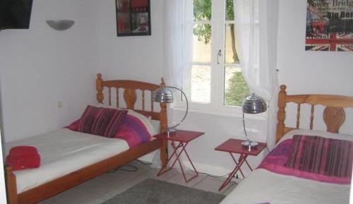 Standard Twin Room with Garden View