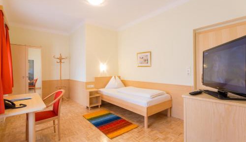 Standard Single Room with Shower