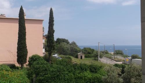 Studio Apartment with Sea View