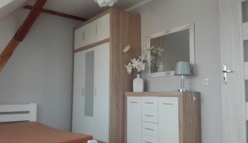 Apartment with Lake View