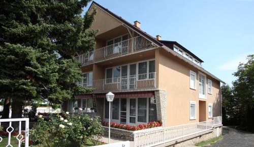 Queen Room with Balcony