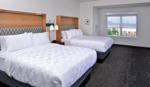 Queen Room with Two Queen Beds