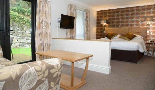 Superior Double Lodge