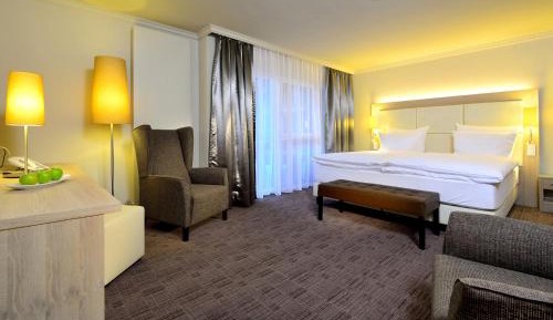 Panorama Suite with Balcony