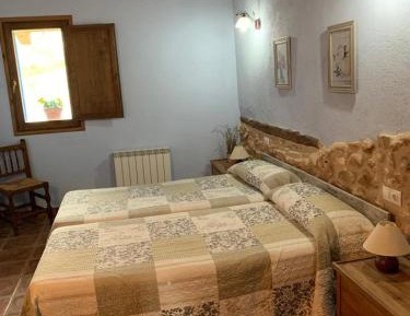 Double or Twin Room with Mountain View