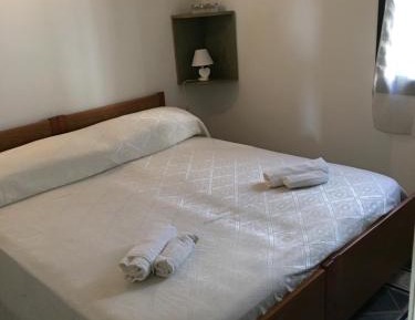 One-Bedroom Apartment - Annex