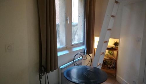Studio Apartment