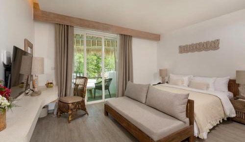 Deluxe Double or Twin Room with Balcony