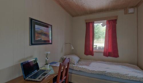 Single Room with Shared Bathroom