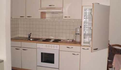 Family Room (2 Adults + 2 Children)