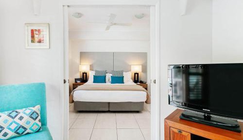 One-Bedroom Apartment with Direct Pool Access