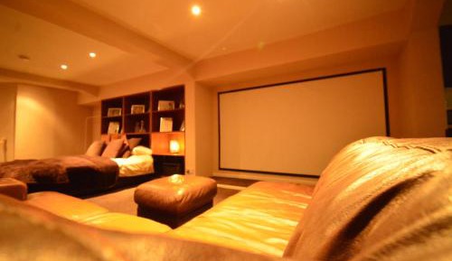 Deluxe Studio