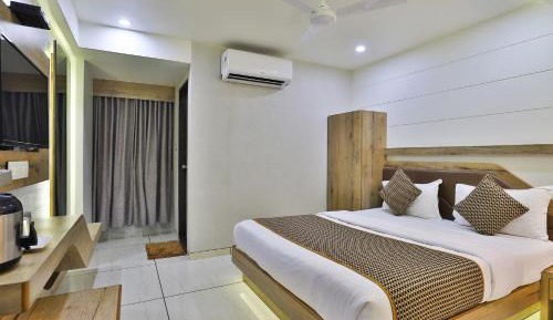 Super Deluxe Double Room