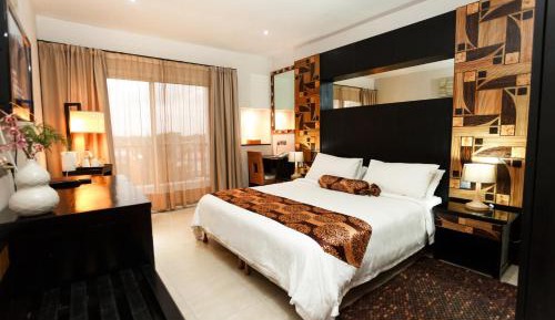 Deluxe Suite