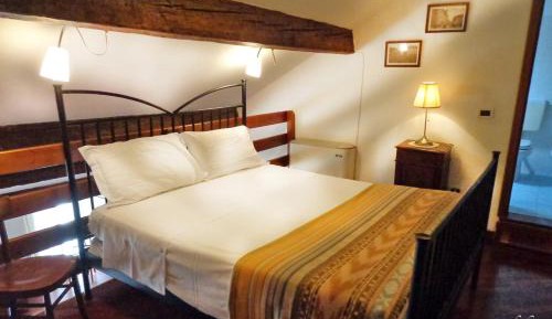 One-Bedroom Apartment (4 Adults)