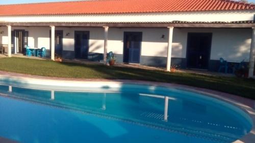 King Suite with Pool View