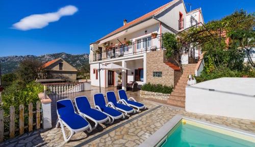 Villa with Sea View