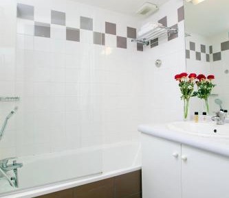 Studio (2 Adults)