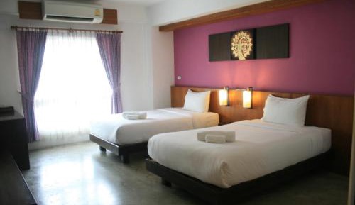 Deluxe Family Room