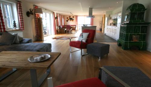 Deluxe Apartment