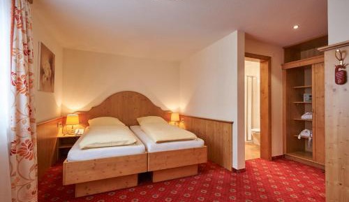 Comfort Twin Room