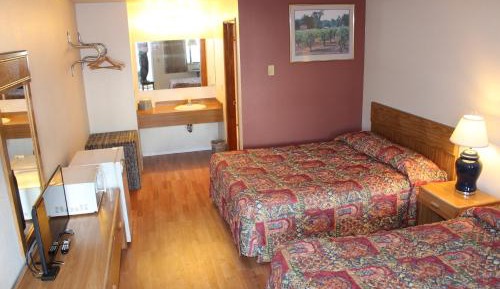 Queen Room with Two Queen Beds - Non-Smoking