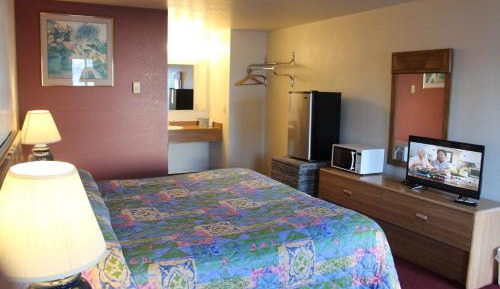 King Room - Non-Smoking