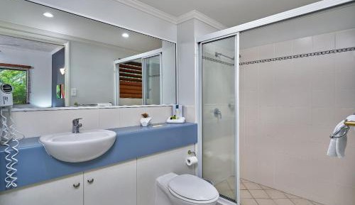 Superior Two-Bedroom Apartment with One Bathroom