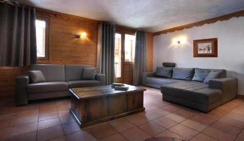 Apartment (14 Adults)
